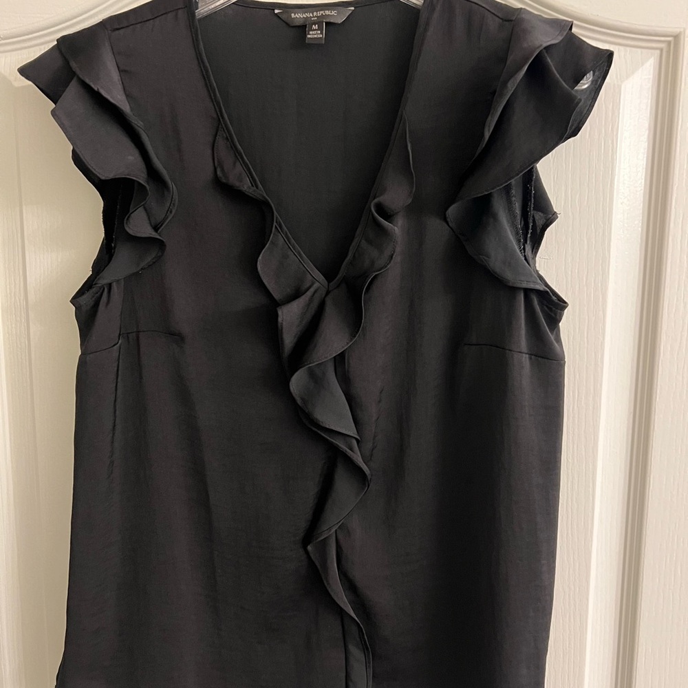Banana Republic Black Ruffled Sleeveless Blouse